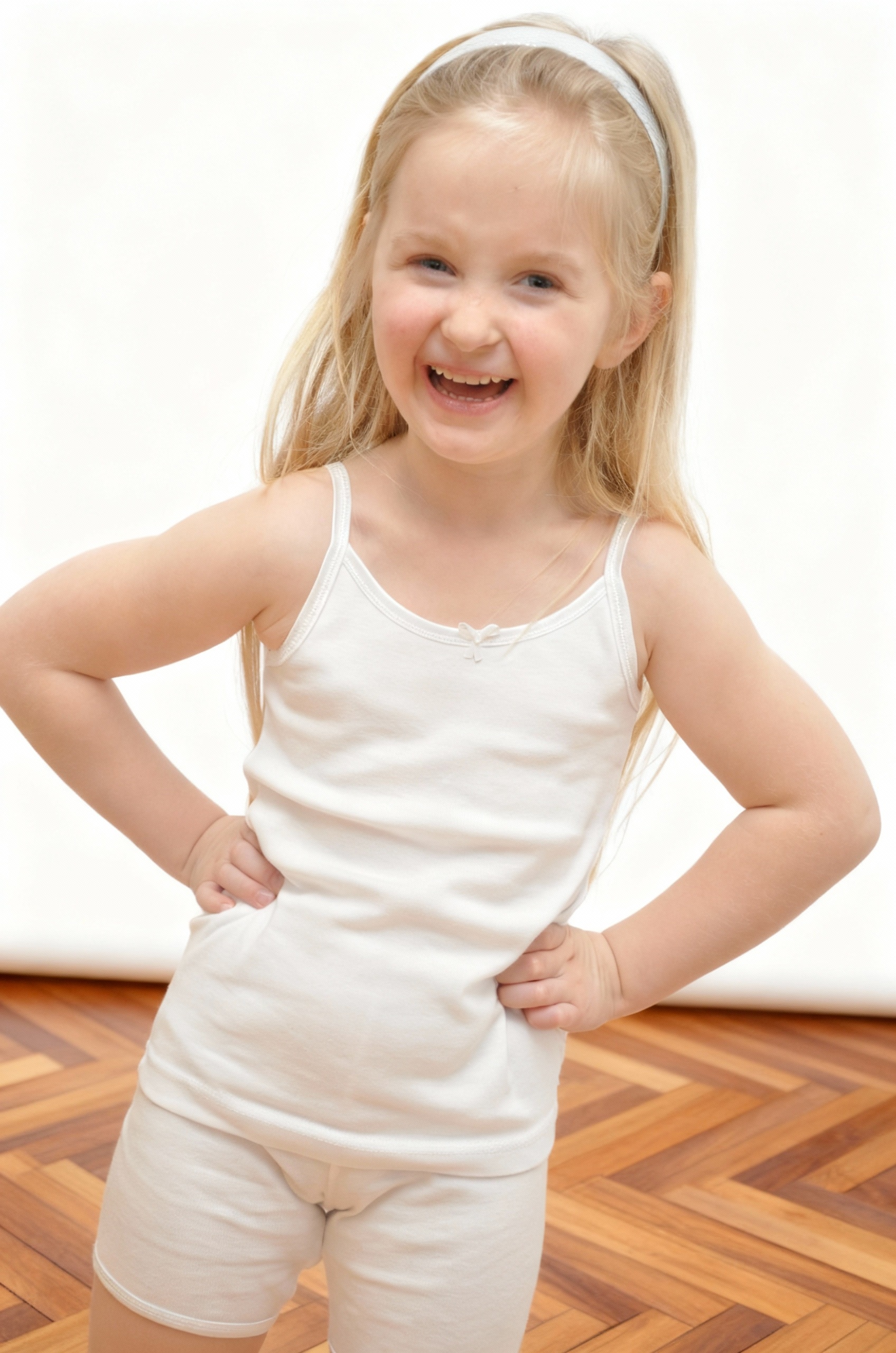 Noha - White Portée for girls